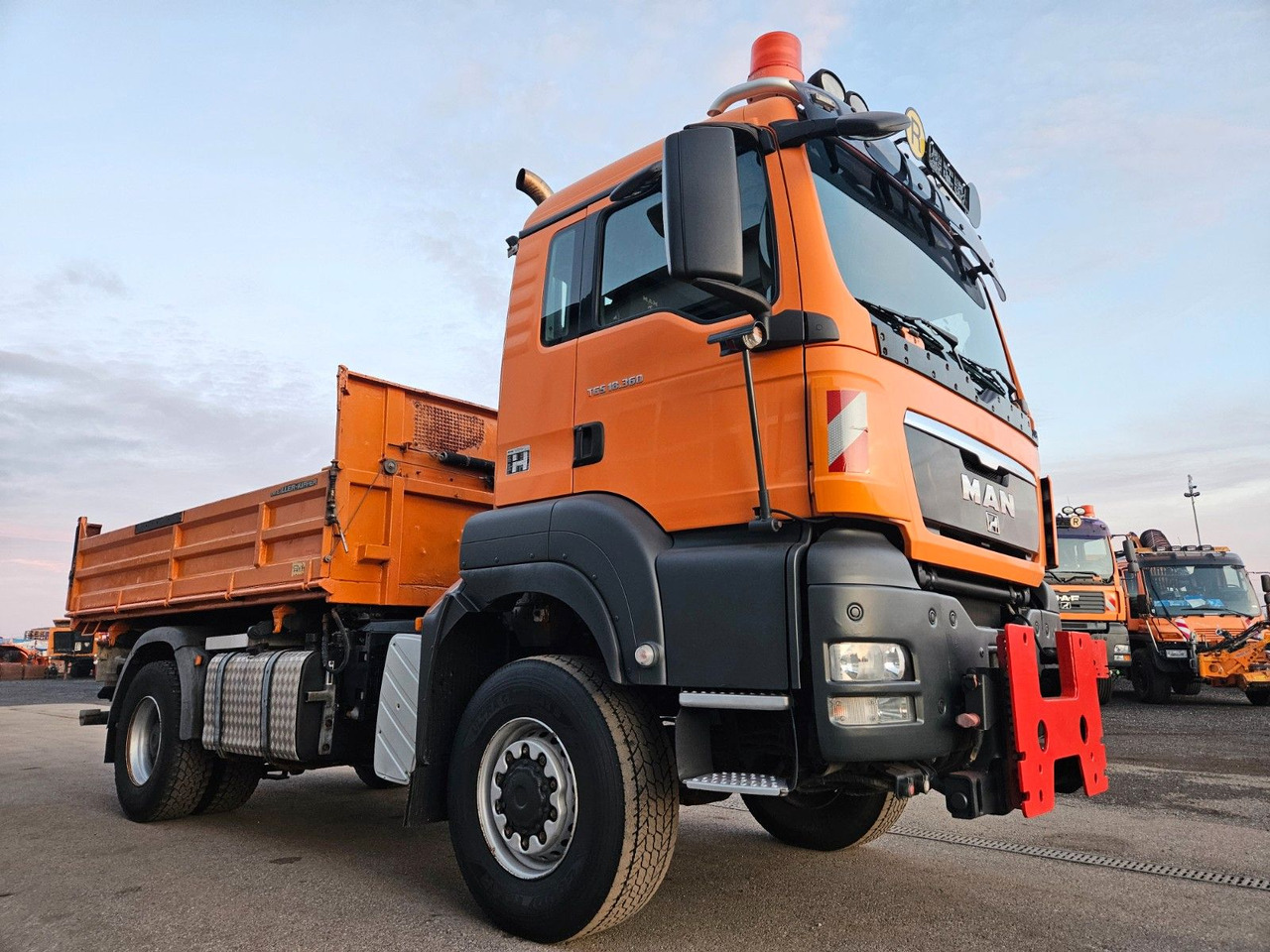 MAN TGS 18.360 4x4 BL Euro5 Meiller - Sklápač: obrázok 4 MAN TGS 18.360 4x4 BL Euro5 Meiller - Sklápač: obrázok 4