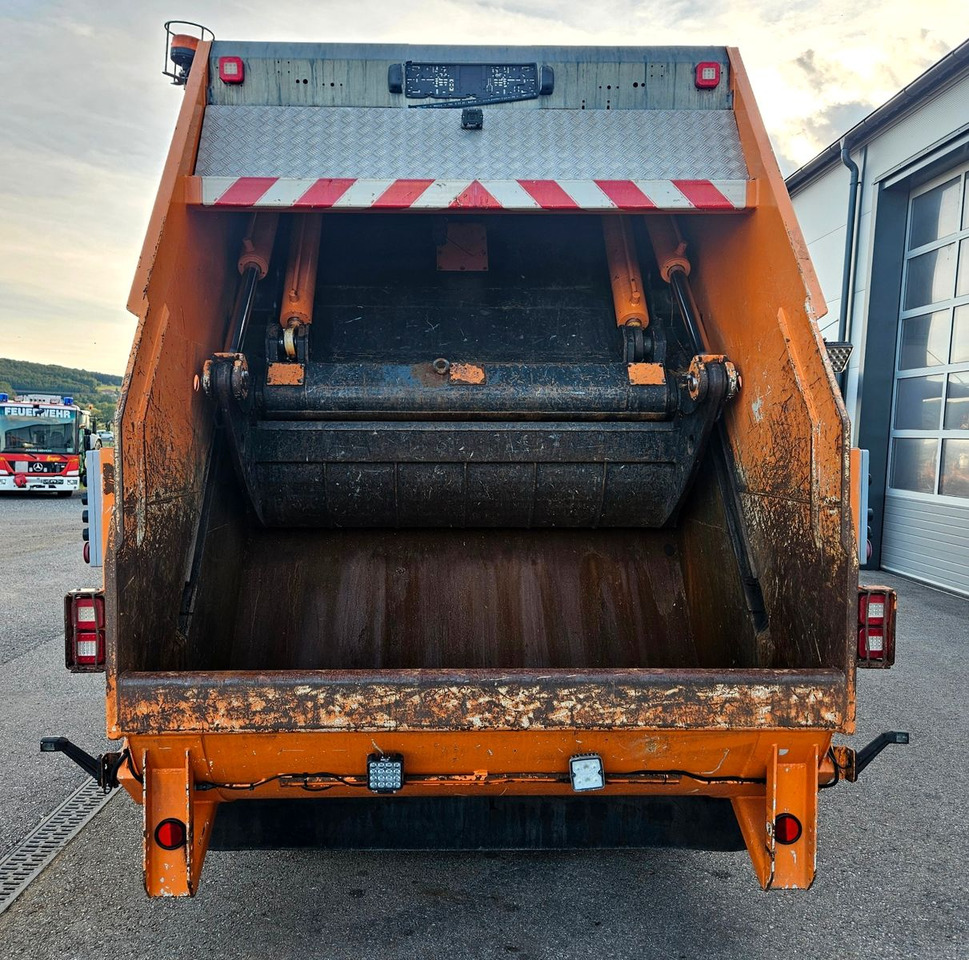 Mercedes-Benz Econic 2630 ZOELLER Magnum X1 Variopress Euro6 - Auto na odvoz odpadu: obrázok 4 Mercedes-Benz Econic 2630 ZOELLER Magnum X1 Variopress Euro6 - Auto na odvoz odpadu: obrázok 4