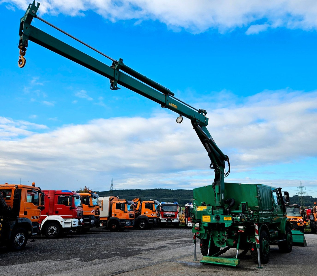 Unimog U2150 Doka HIAB 105 Kran Winde Frontlader - Nákladné auto, Auto s hydraulickou rukou: obrázok 4 Unimog U2150 Doka HIAB 105 Kran Winde Frontlader - Nákladné auto, Auto s hydraulickou rukou: obrázok 4