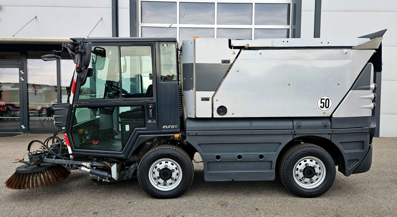 Schmidt Swingo Compact 200 Euro6 - Zametacie vozidlo: obrázok 2 Schmidt Swingo Compact 200 Euro6 - Zametacie vozidlo: obrázok 2