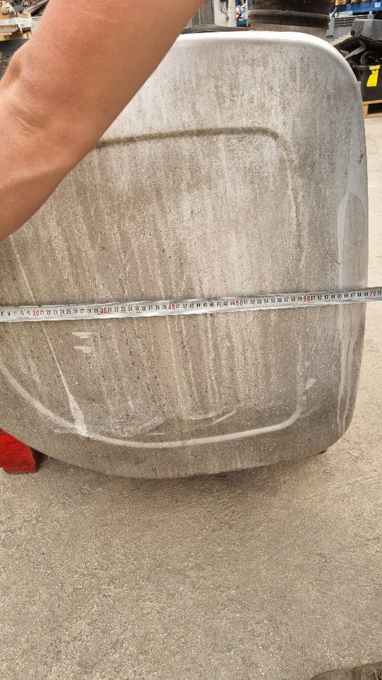 Serbatoio Volvo 570 lt - Palivová nádrž pre Nákladné auto: obrázok 4 Serbatoio Volvo 570 lt - Palivová nádrž pre Nákladné auto: obrázok 4