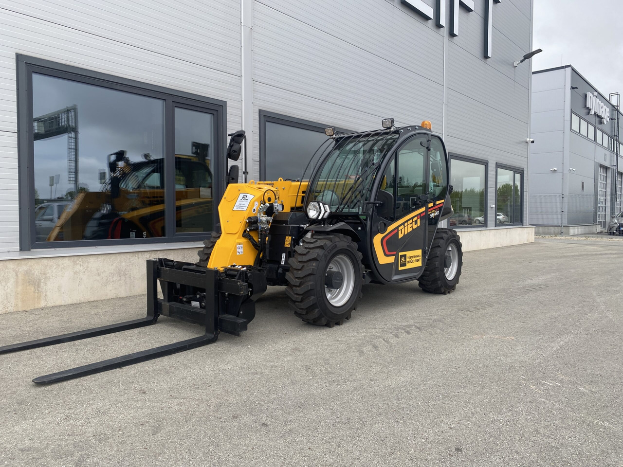 Dieci Mini Agri 20.4 SMART 37 kW - Teleskopický nakladač: obrázok 1 Dieci Mini Agri 20.4 SMART 37 kW - Teleskopický nakladač: obrázok 1