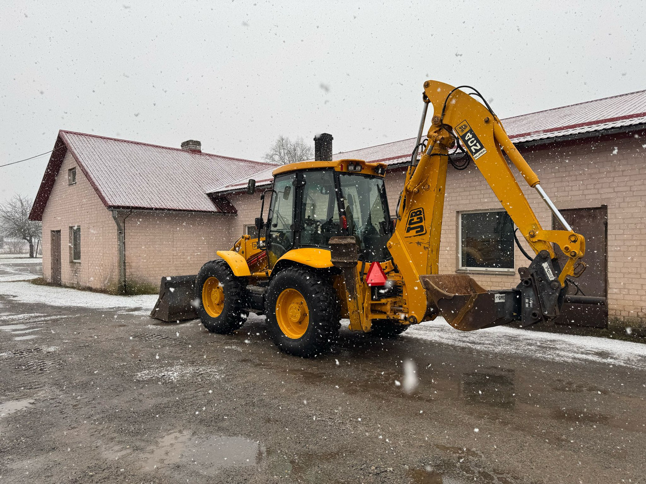 JCB 4CN - Rýpadlo-nakladač: obrázok 3 JCB 4CN - Rýpadlo-nakladač: obrázok 3