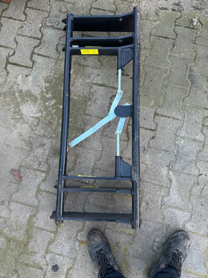 Eurorahmen Euroaufnahme - Rám/ Podvozok pre Poľnohospodárske stroje: obrázok 1 Eurorahmen Euroaufnahme - Rám/ Podvozok pre Poľnohospodárske stroje: obrázok 1