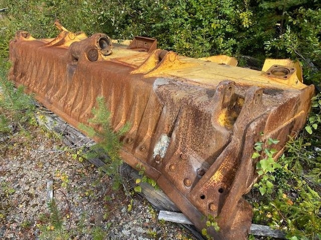 Komatsu D 155 AX - Radlica: obrázok 2 Komatsu D 155 AX - Radlica: obrázok 2