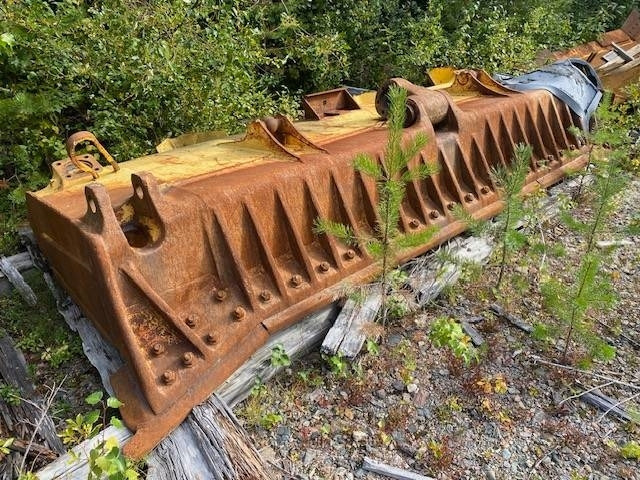 Komatsu D 155 AX - Radlica: obrázok 1 Komatsu D 155 AX - Radlica: obrázok 1