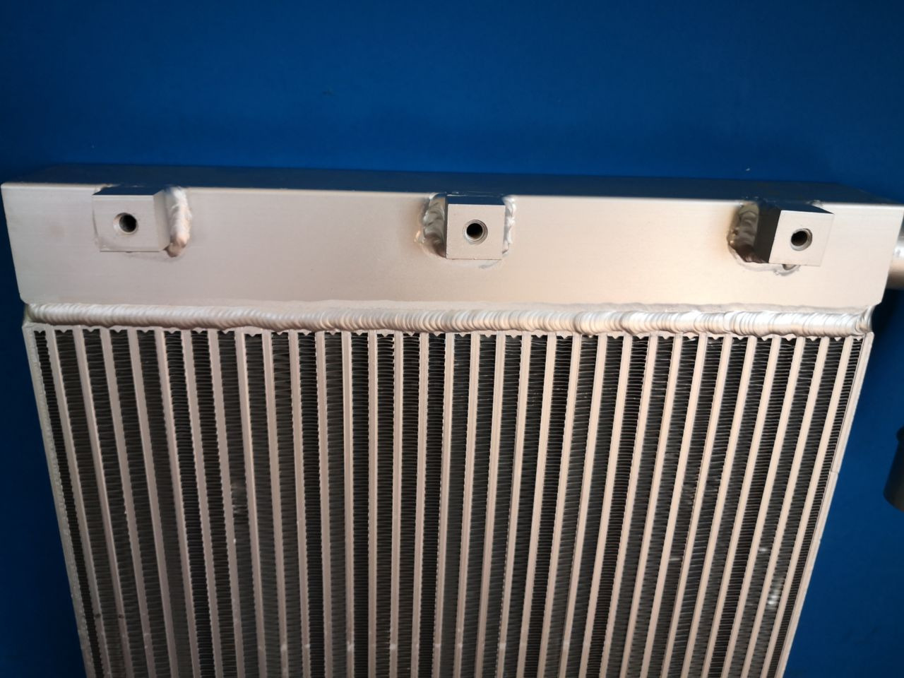 4650356 OILCOOLER HITACHI ZX270.3 280.3 - Chladič: obrázok 3 4650356 OILCOOLER HITACHI ZX270.3 280.3 - Chladič: obrázok 3