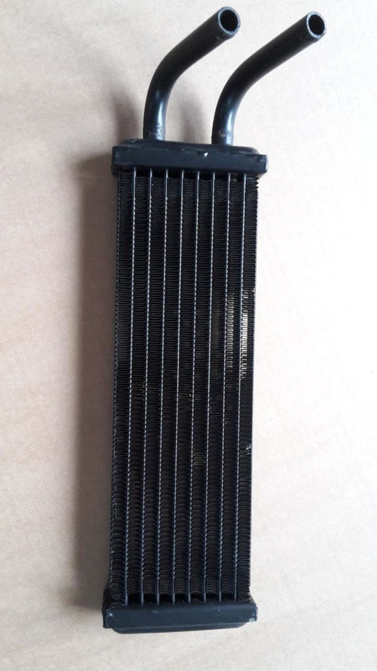 RADIATORE RISCALDAMENTO EVOLUTON B YN20M00107S027 - Chladič: obrázok 1 RADIATORE RISCALDAMENTO EVOLUTON B YN20M00107S027 - Chladič: obrázok 1
