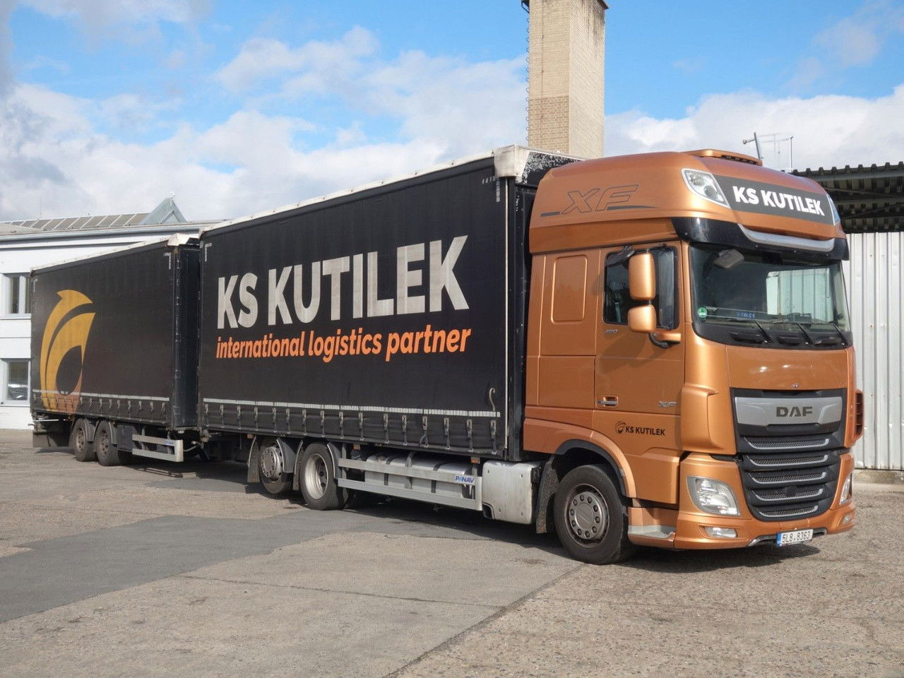 DAF XF 480 SSC, 120 cbm, Durchfahren - Plachtové nákladné vozidlo: obrázok 3 DAF XF 480 SSC, 120 cbm, Durchfahren - Plachtové nákladné vozidlo: obrázok 3