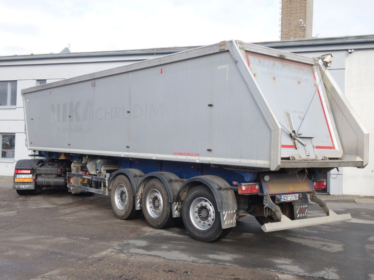 Schwarzmüller SK KIS 3/E , 50 cm3, SAF, Liftachse - Náves sklápěcí: obrázok 4 Schwarzmüller SK KIS 3/E , 50 cm3, SAF, Liftachse - Náves sklápěcí: obrázok 4