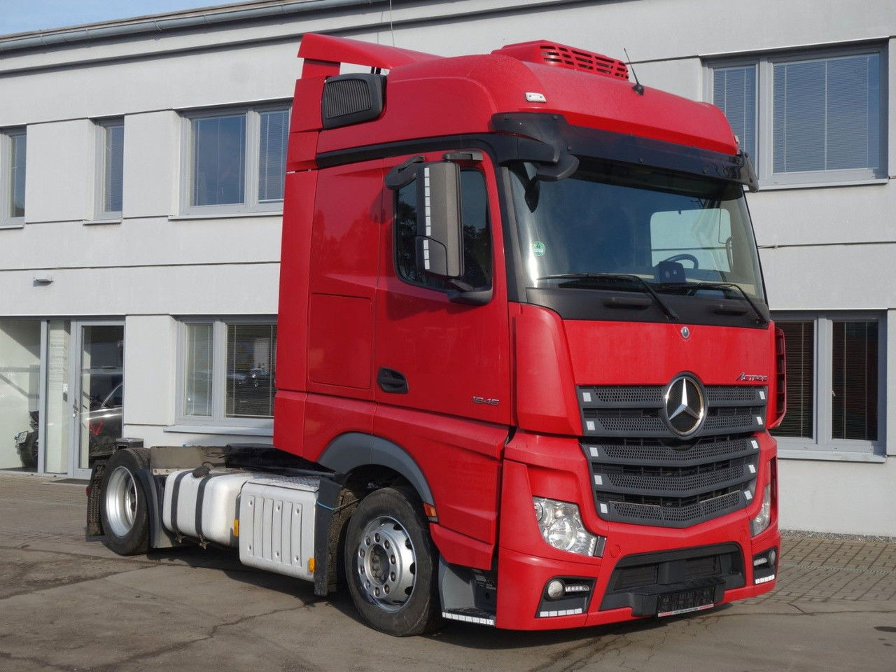 Mercedes-Benz Actros 1845 Lsnrl, Lowdeck, Standklima, 2 Stk. - Ťahač: obrázok 3 Mercedes-Benz Actros 1845 Lsnrl, Lowdeck, Standklima, 2 Stk. - Ťahač: obrázok 3