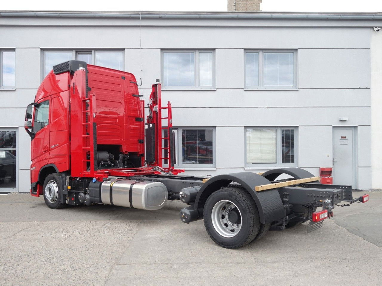 Volvo FH 13 XL 460 TC Neue fur Kassbohrer - Nákladné vozidlo na prepravu automobilov: obrázok 4 Volvo FH 13 XL 460 TC Neue fur Kassbohrer - Nákladné vozidlo na prepravu automobilov: obrázok 4