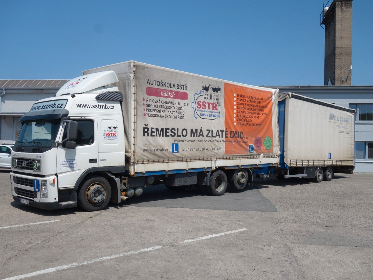 Volvo FM 380 6x2 + Panav Anhänger - Plachtové nákladné vozidlo: obrázok 2 Volvo FM 380 6x2 + Panav Anhänger - Plachtové nákladné vozidlo: obrázok 2