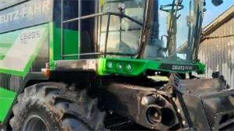 Deutz-fahr 6205 TS - Obilný kombajn: obrázok 1 Deutz-fahr 6205 TS - Obilný kombajn: obrázok 1
