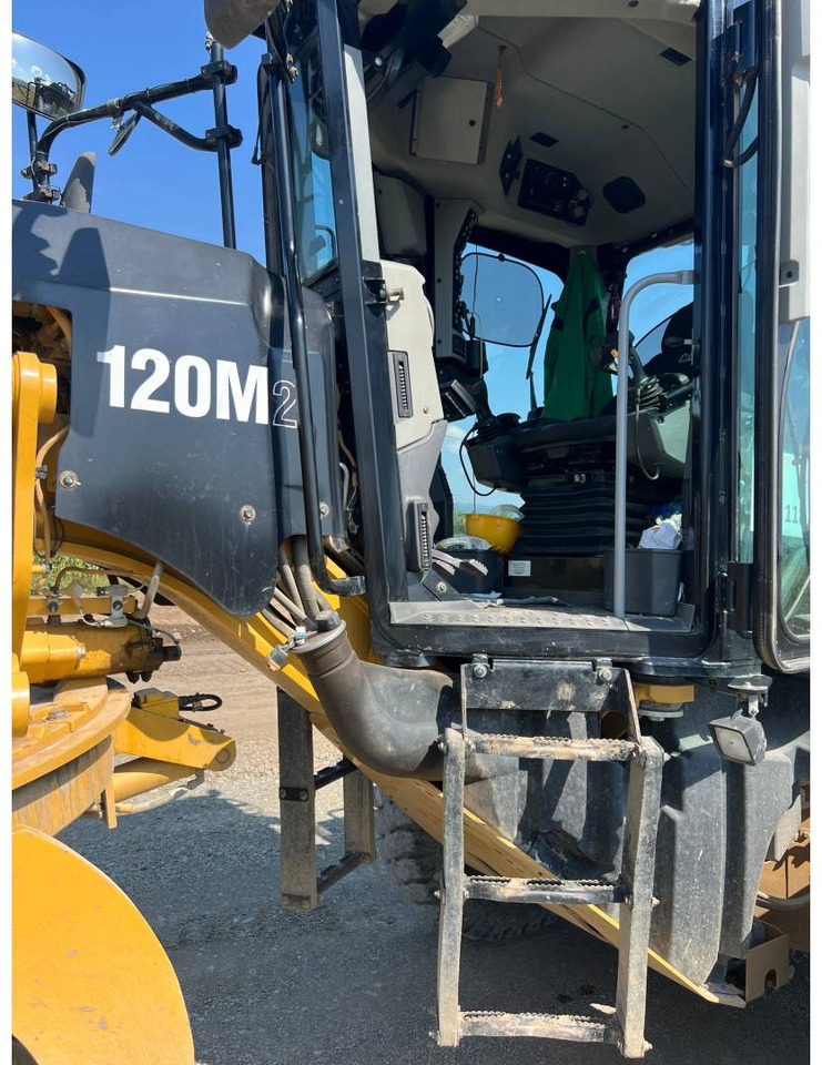 CAT 120M2 - Zrovnávač: obrázok 2 CAT 120M2 - Zrovnávač: obrázok 2