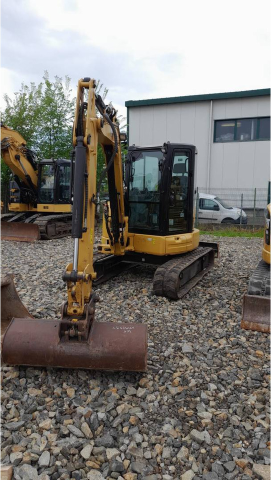 CAT 305E2CR - Pásové rýpadlo: obrázok 1 CAT 305E2CR - Pásové rýpadlo: obrázok 1
