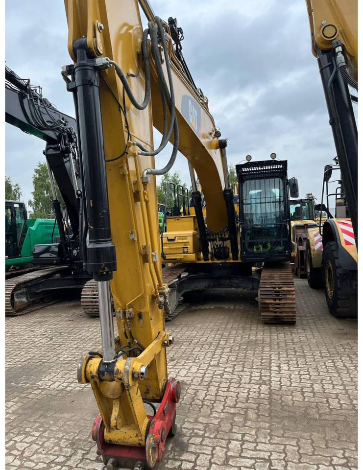 CAT 326FLN - Pásové rýpadlo: obrázok 1 CAT 326FLN - Pásové rýpadlo: obrázok 1
