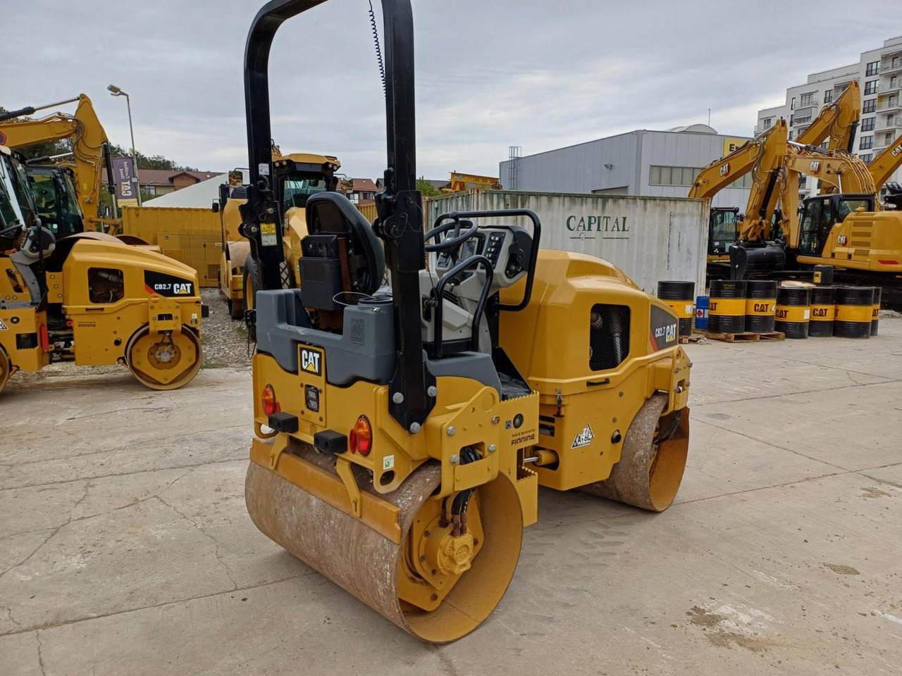 CAT CB2.7LRC - Cestný valec: obrázok 3 CAT CB2.7LRC - Cestný valec: obrázok 3