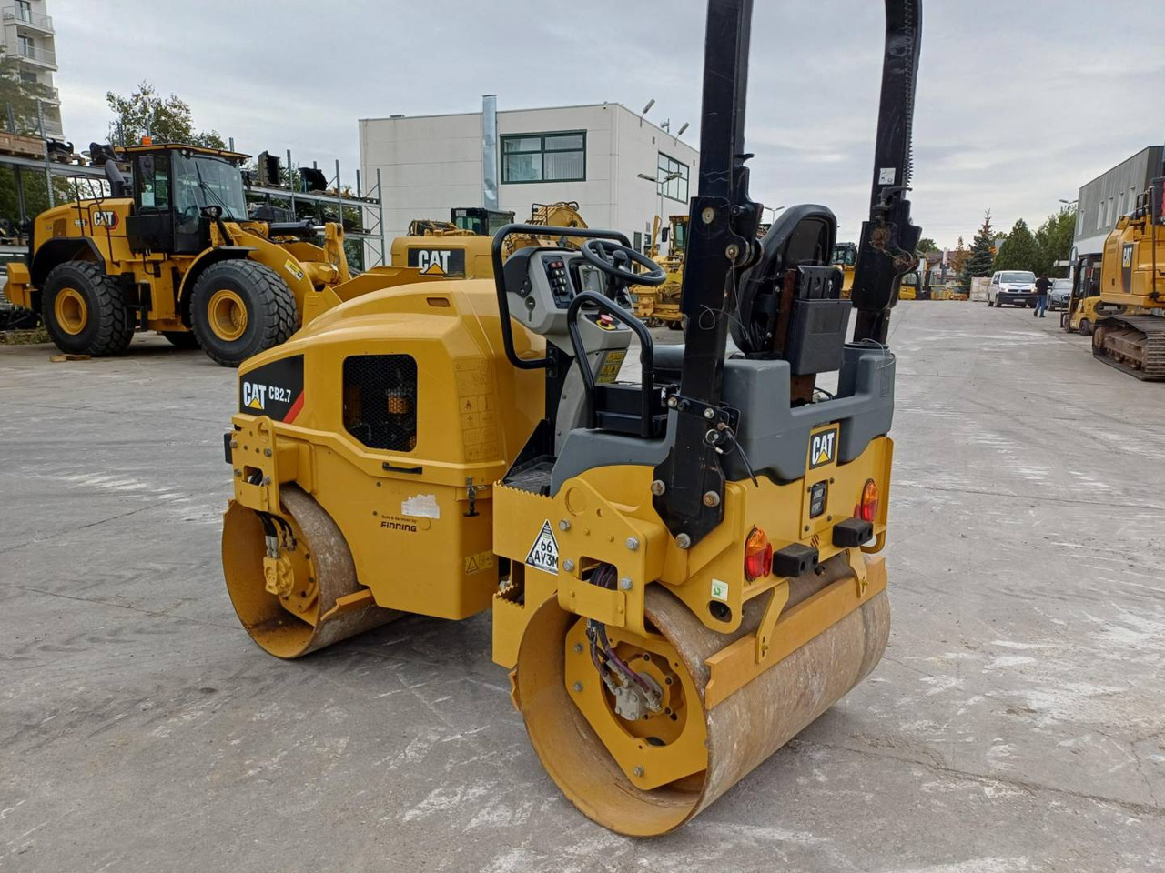 CAT CB2.7LRC - Cestný valec: obrázok 4 CAT CB2.7LRC - Cestný valec: obrázok 4