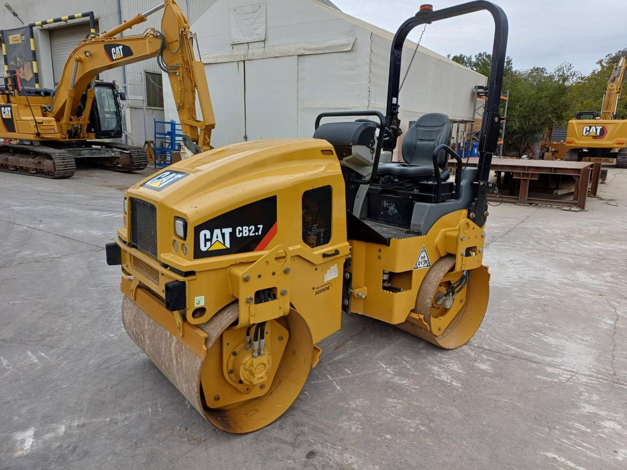 CAT CB2.7LRC - Cestný valec: obrázok 1 CAT CB2.7LRC - Cestný valec: obrázok 1