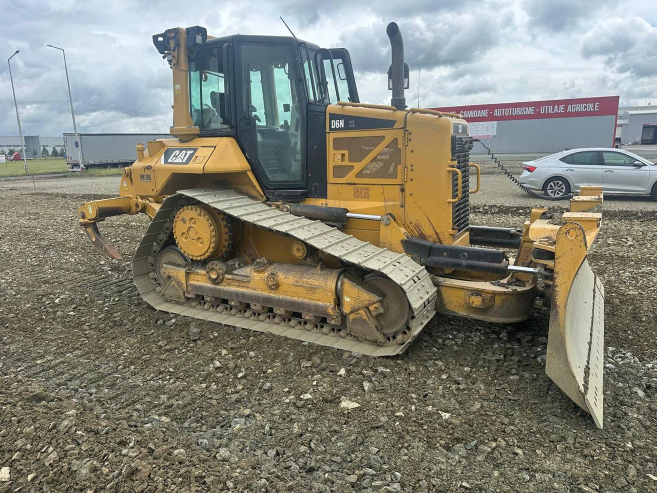 CAT D6NXL - Buldozér: obrázok 2 CAT D6NXL - Buldozér: obrázok 2
