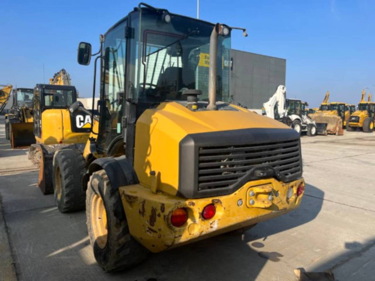 CAT 908M - Kolesový nakladač: obrázok 4 CAT 908M - Kolesový nakladač: obrázok 4