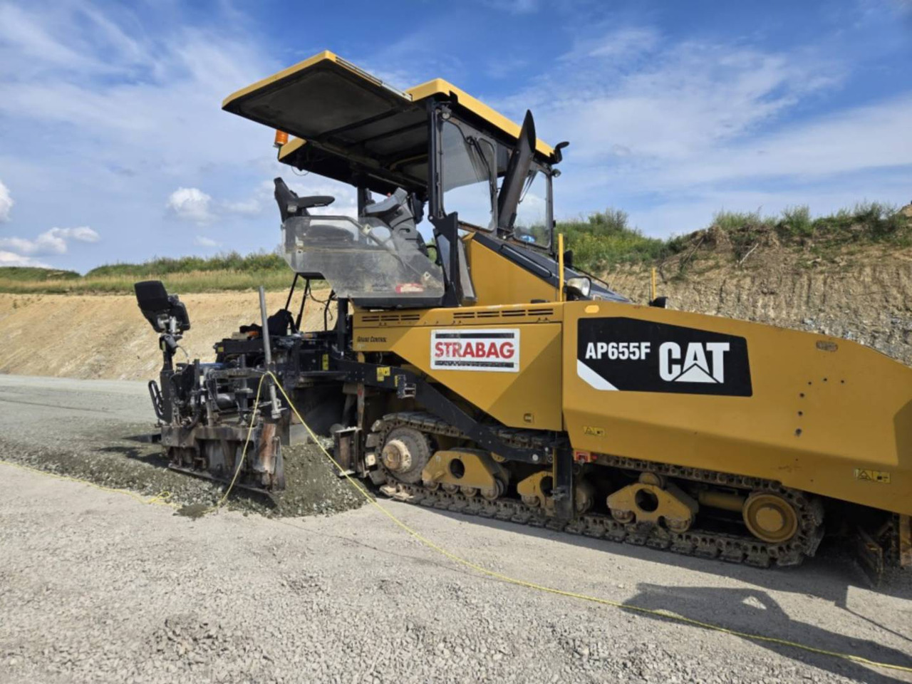 CAT AP655F - Finišer: obrázok 1 CAT AP655F - Finišer: obrázok 1