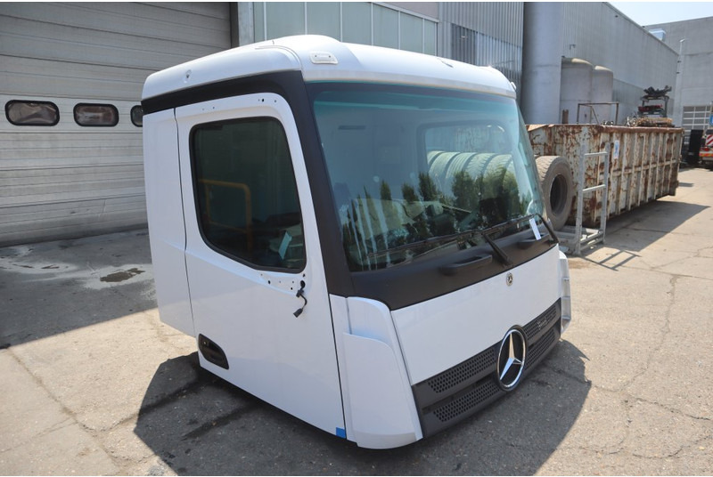 Mercedes-Benz AROCS M-CAB CLASSICSPACE 2.3 M - Kabína a interiér pre Nákladné auto: obrázok 3 Mercedes-Benz AROCS M-CAB CLASSICSPACE 2.3 M - Kabína a interiér pre Nákladné auto: obrázok 3