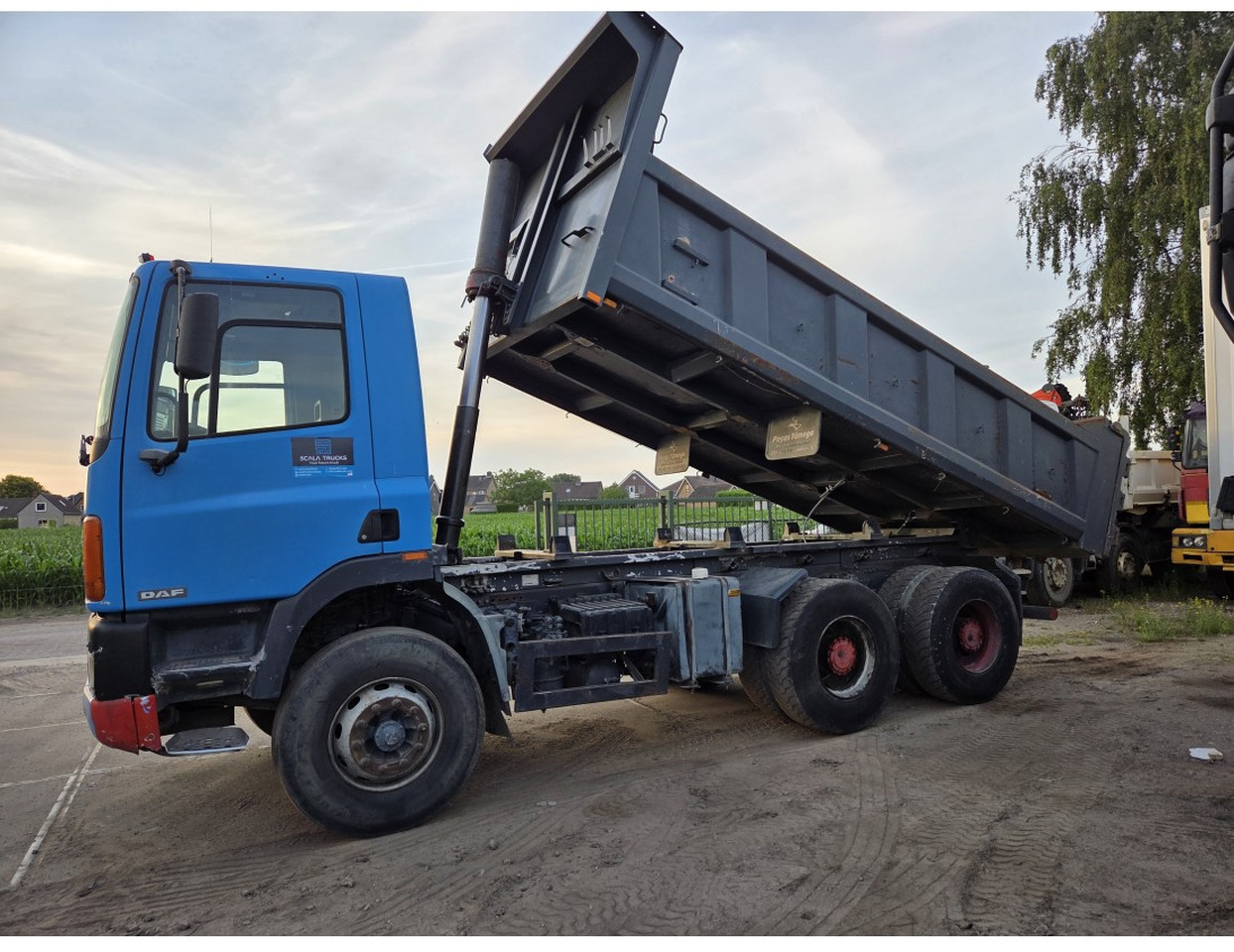 DAF 85 400 ATI 6x4 Tipper - Sklápač: obrázok 3 DAF 85 400 ATI 6x4 Tipper - Sklápač: obrázok 3