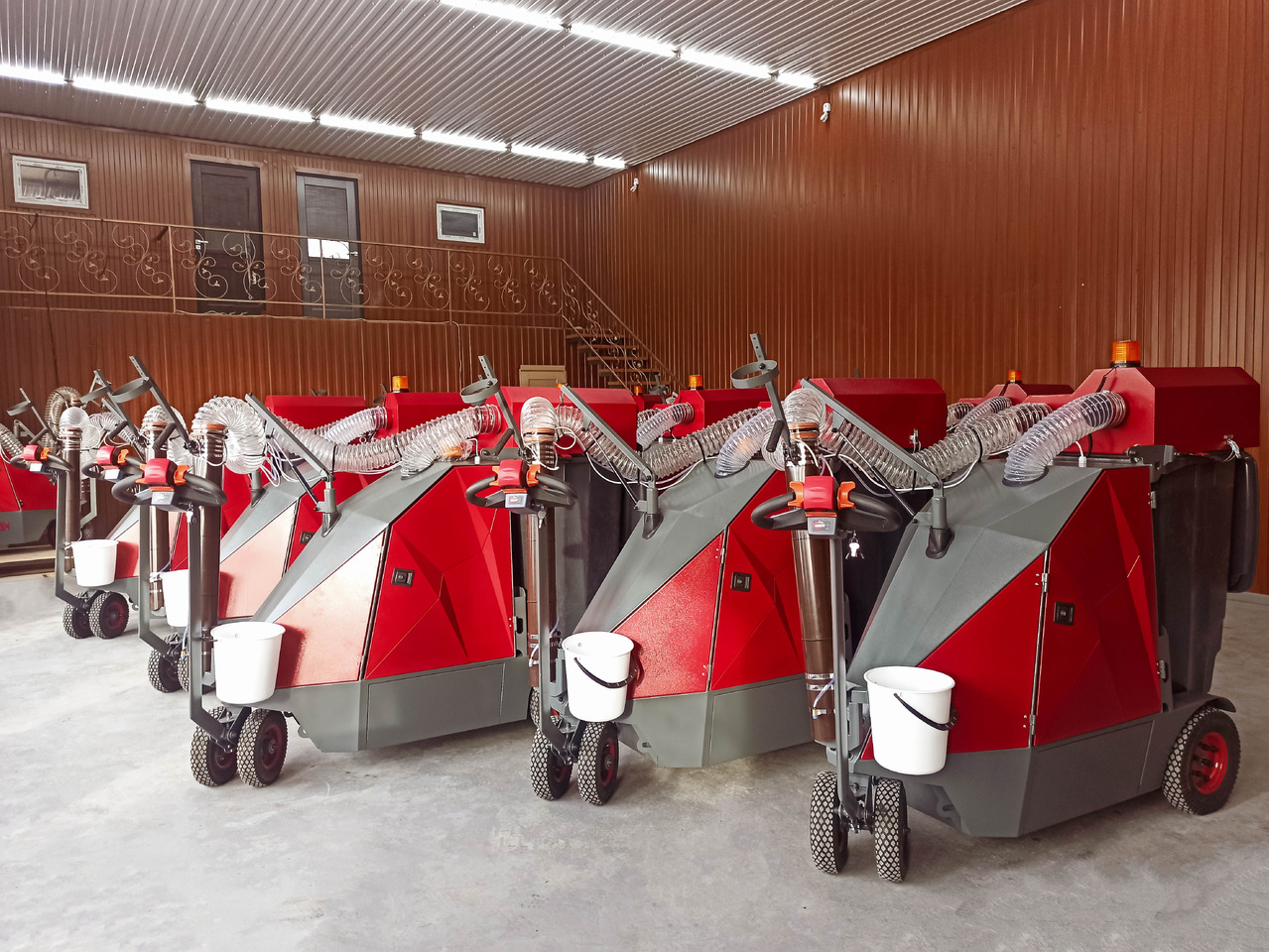 ТІСАВ Street Vacuum Cleaner, Outdoor Vacuum Sweeper, Manufacturer, City Ant - Priemyselný vysávač: obrázok 3 ТІСАВ Street Vacuum Cleaner, Outdoor Vacuum Sweeper, Manufacturer, City Ant - Priemyselný vysávač: obrázok 3