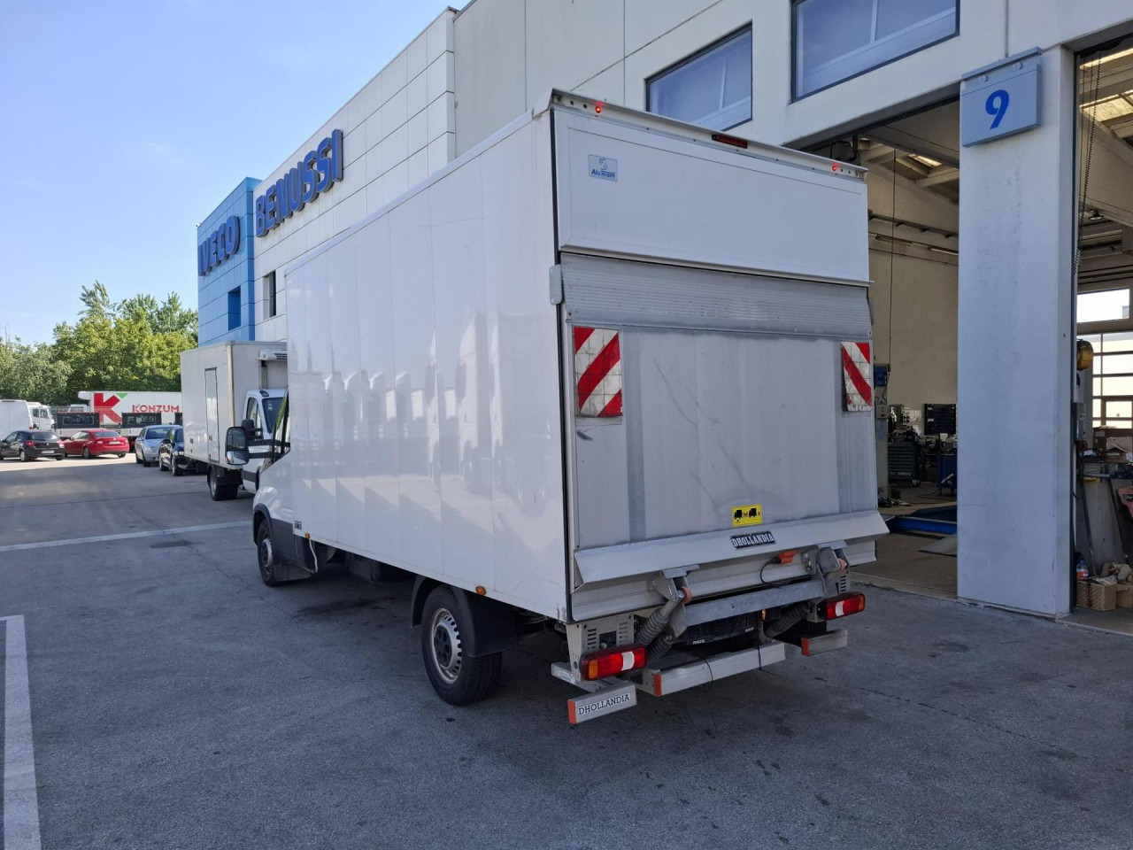 IVECO Daily 35S16 - Furgon: obrázok 4 IVECO Daily 35S16 - Furgon: obrázok 4