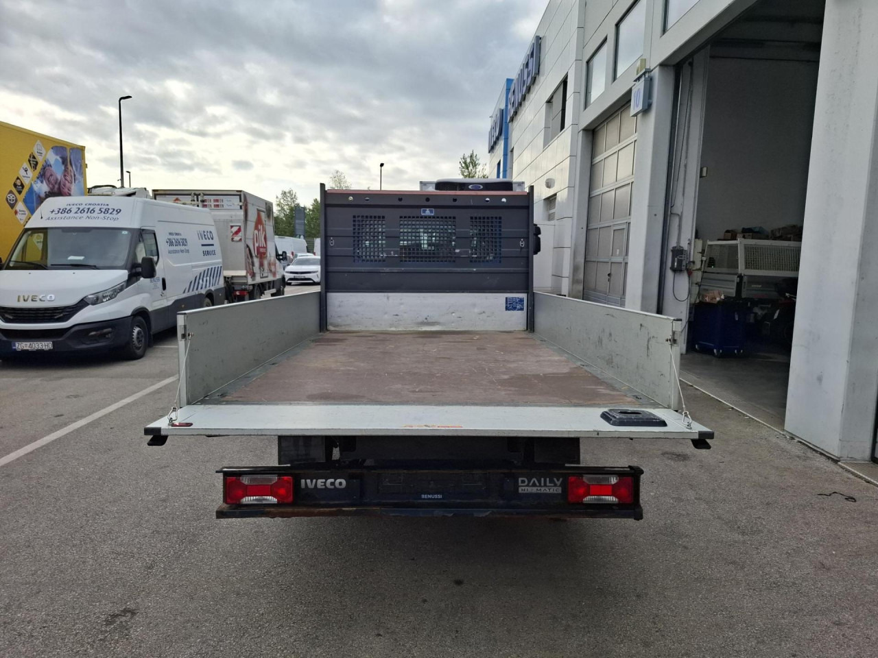 IVECO Daily 35S16A8 - Furgon, Dodávkа s dvojitou kabínou: obrázok 5 IVECO Daily 35S16A8 - Furgon, Dodávkа s dvojitou kabínou: obrázok 5