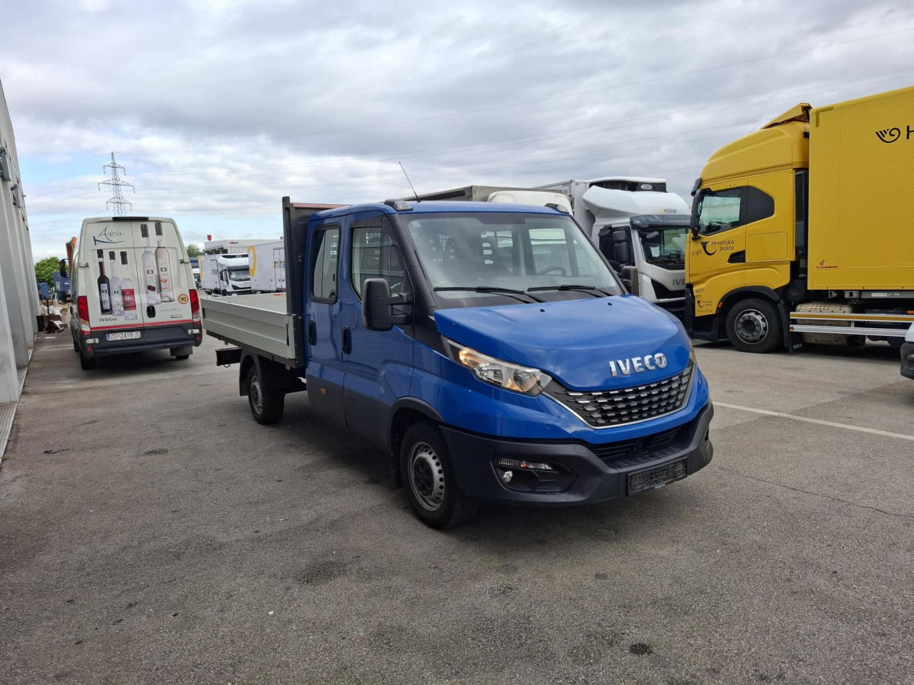 IVECO Daily 35S16A8 - Furgon, Dodávkа s dvojitou kabínou: obrázok 2 IVECO Daily 35S16A8 - Furgon, Dodávkа s dvojitou kabínou: obrázok 2