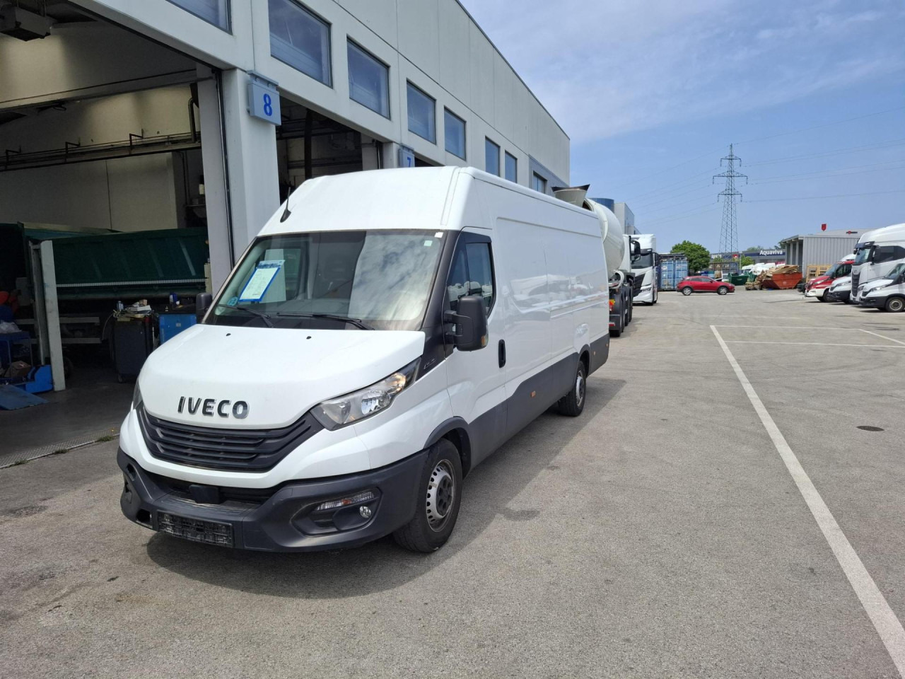IVECO Daily 35S16V - Mikrobus: obrázok 1 IVECO Daily 35S16V - Mikrobus: obrázok 1