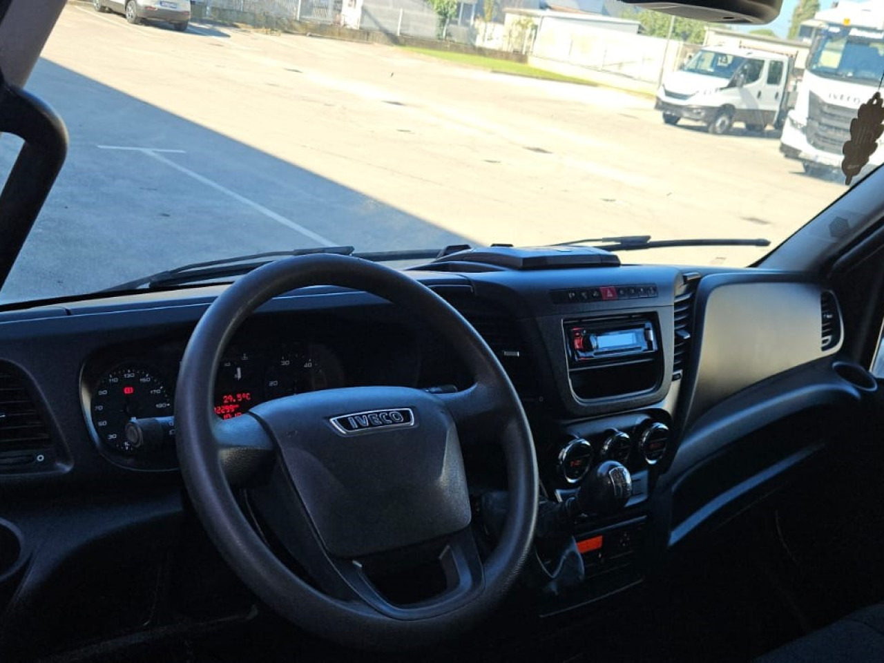 IVECO Daily 65C15 - Mikrobus: obrázok 5 IVECO Daily 65C15 - Mikrobus: obrázok 5