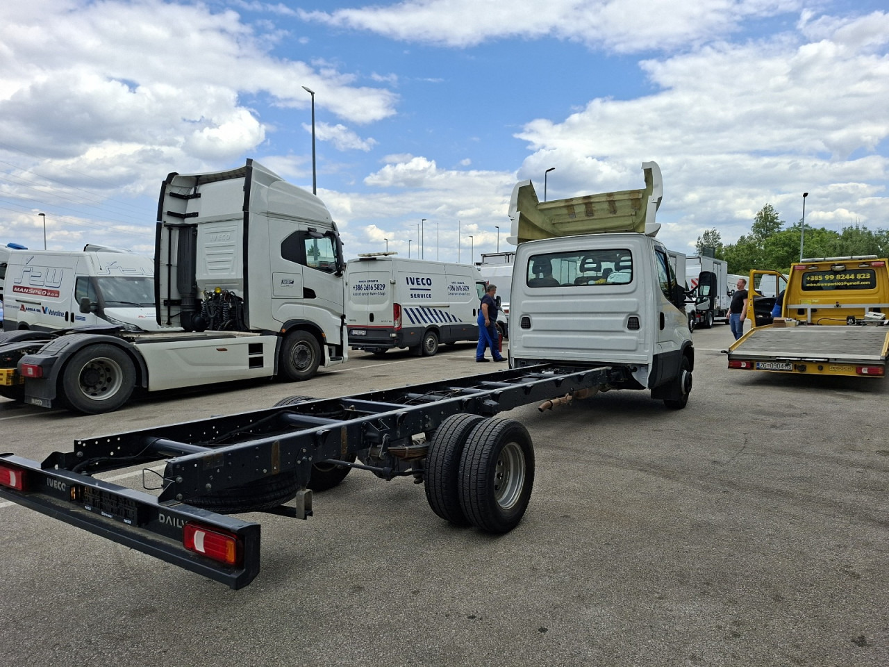 IVECO Daily 70C18H - Podvozek s kabinou: obrázok 4 IVECO Daily 70C18H - Podvozek s kabinou: obrázok 4