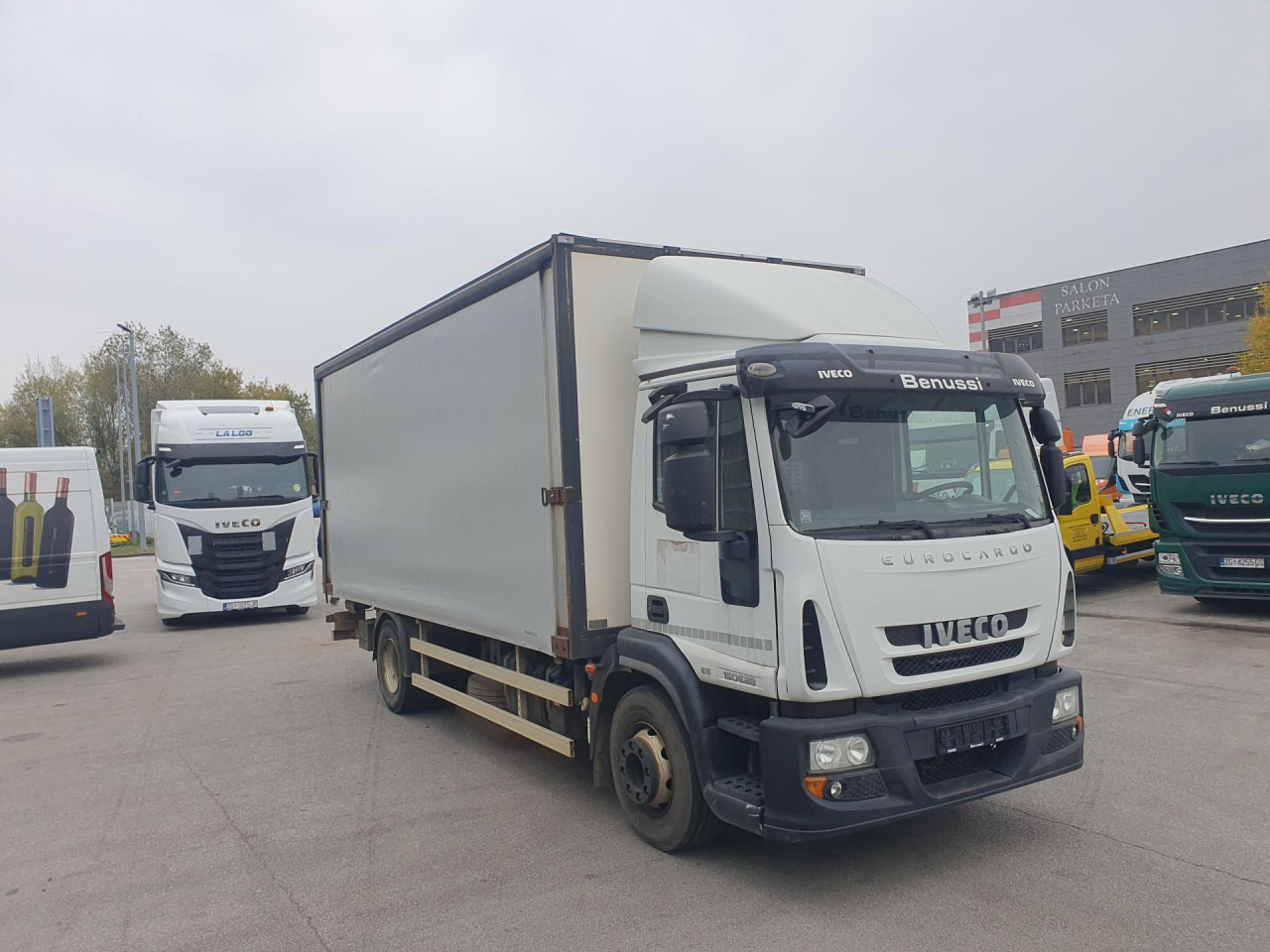 IVECO Eurocargo ML150E28/FP - Plachtové nákladné vozidlo: obrázok 4 IVECO Eurocargo ML150E28/FP - Plachtové nákladné vozidlo: obrázok 4
