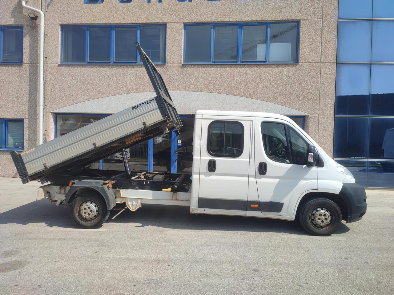 PEUGEOT Boxer 2.2 HDI - Dodávka sklápač, Dodávkа s dvojitou kabínou: obrázok 5 PEUGEOT Boxer 2.2 HDI - Dodávka sklápač, Dodávkа s dvojitou kabínou: obrázok 5