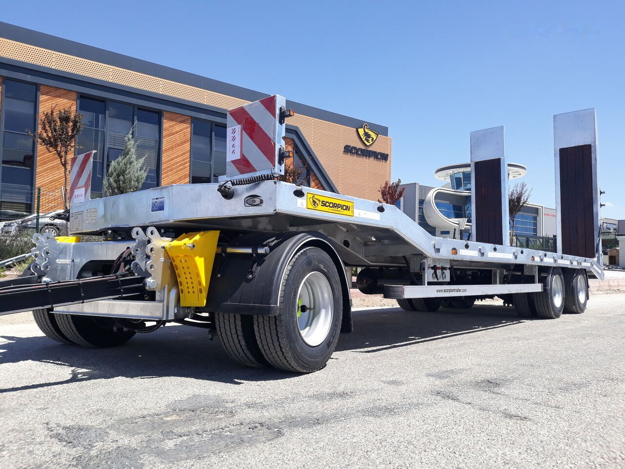 Scorpion Trailer 2024 SCORPION TRAILER NEW 3 AXLE (MANUFACTURER COMPANY) - Náves podvalník: obrázok 2 Scorpion Trailer 2024 SCORPION TRAILER NEW 3 AXLE (MANUFACTURER COMPANY) - Náves podvalník: obrázok 2