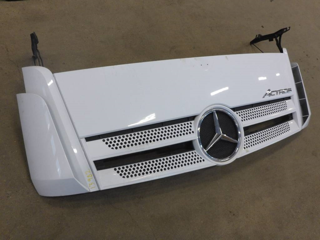 Frontlucka Mercedes Benz Actros - Kabína pre Nákladné auto: obrázok 1 Frontlucka Mercedes Benz Actros - Kabína pre Nákladné auto: obrázok 1