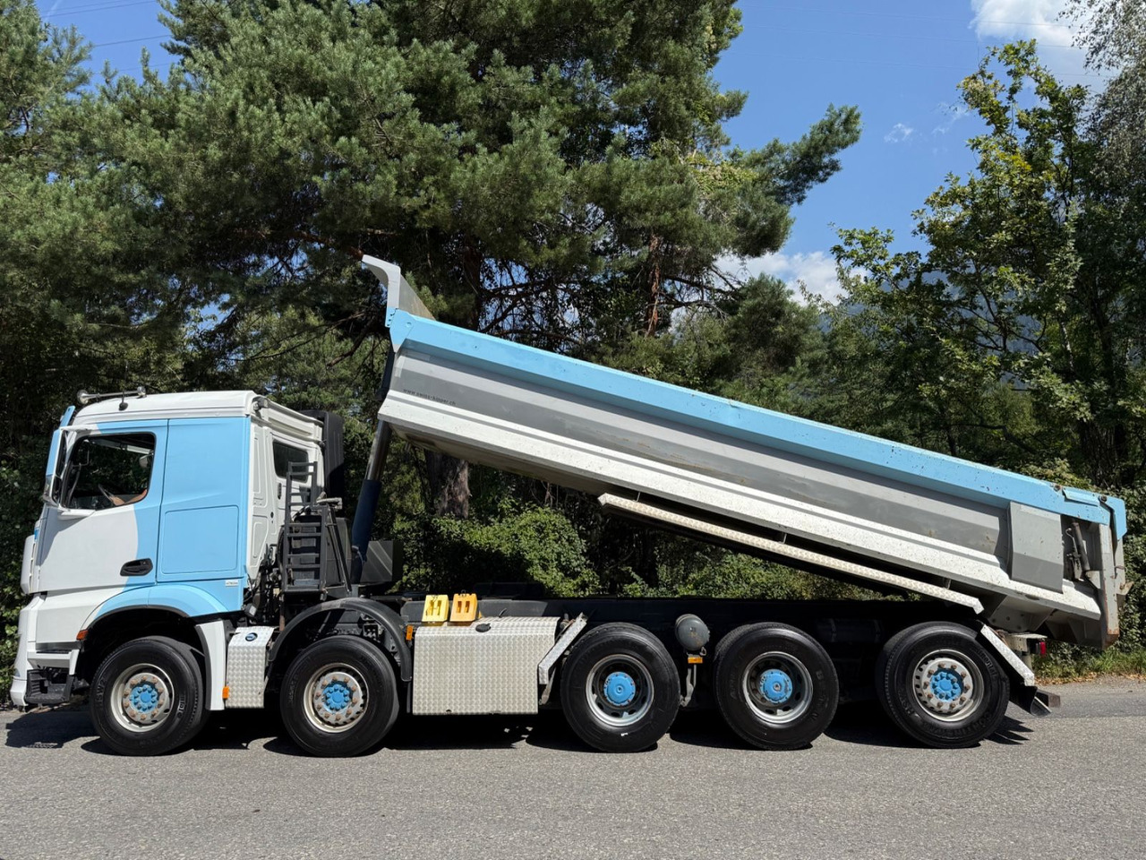 Mercedes-Benz Arocs 4451 10x4, E6, Swiss Kipper, Dumper - Sklápač: obrázok 3 Mercedes-Benz Arocs 4451 10x4, E6, Swiss Kipper, Dumper - Sklápač: obrázok 3