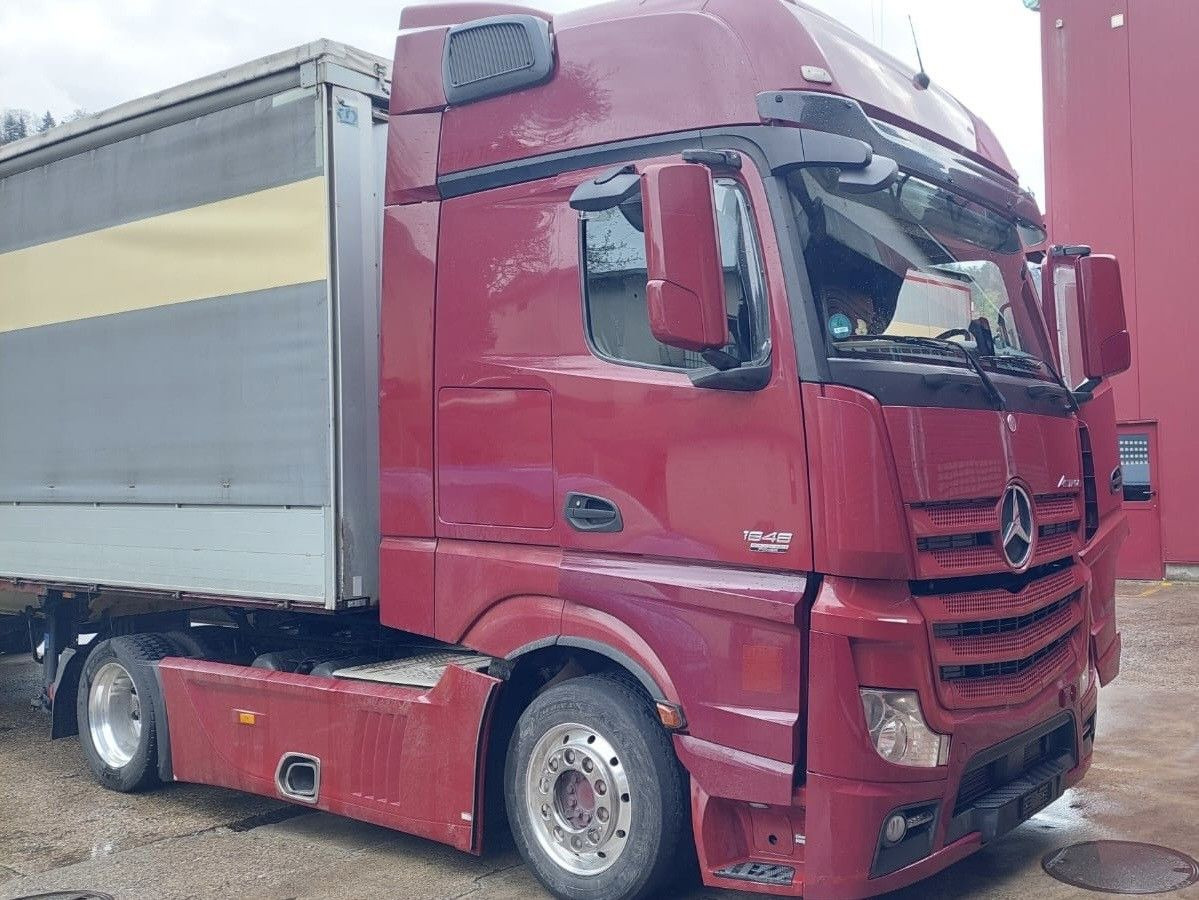 Mercedes-Benz Actros 1848 4x2, E6,Lowliner,verstellbare Sattel - Ťahač: obrázok 1 Mercedes-Benz Actros 1848 4x2, E6,Lowliner,verstellbare Sattel - Ťahač: obrázok 1