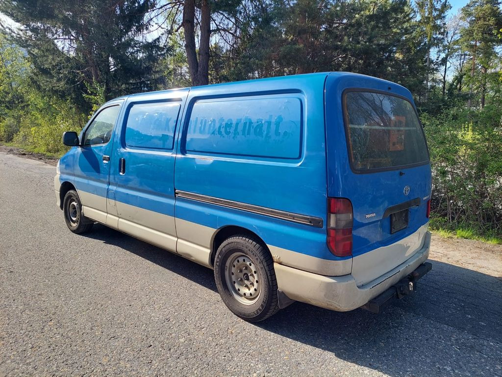 Toyota Hiace D-4D 2.5 4x4, Hochdruck Spülwagen 250bar - Furgon: obrázok 4 Toyota Hiace D-4D 2.5 4x4, Hochdruck Spülwagen 250bar - Furgon: obrázok 4