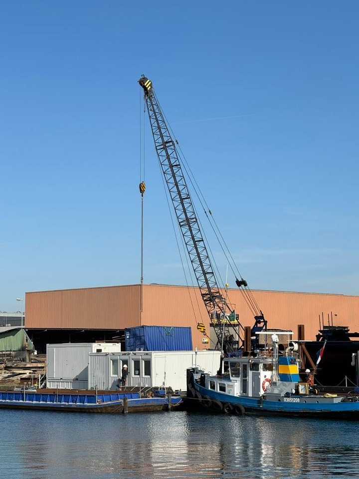 Hitachi KH 100 - Pásový žeriav: obrázok 1 Hitachi KH 100 - Pásový žeriav: obrázok 1