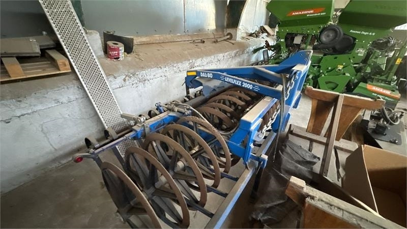 Dal-Bo 4m Frontpakker Levelflex 2000 4 m. - Poľnohospodársky valec: obrázok 1 Dal-Bo 4m Frontpakker Levelflex 2000 4 m. - Poľnohospodársky valec: obrázok 1