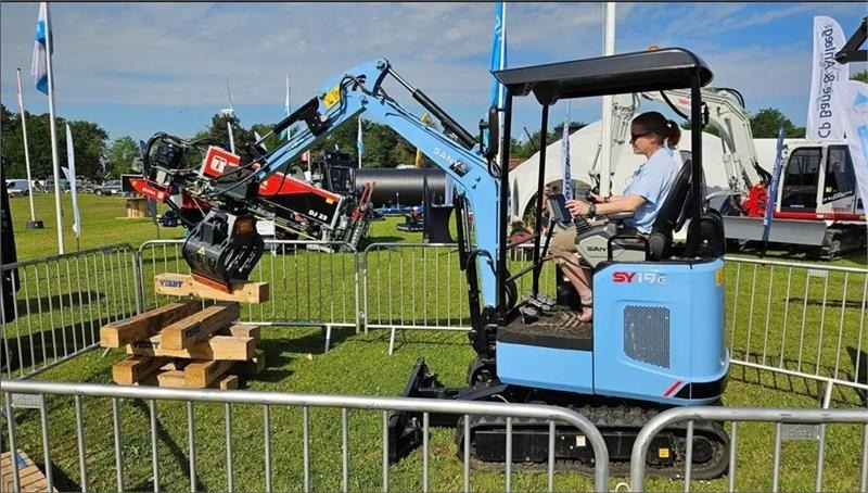 Sany SY19E Elektrisk - Pásové rýpadlo: obrázok 4 Sany SY19E Elektrisk - Pásové rýpadlo: obrázok 4