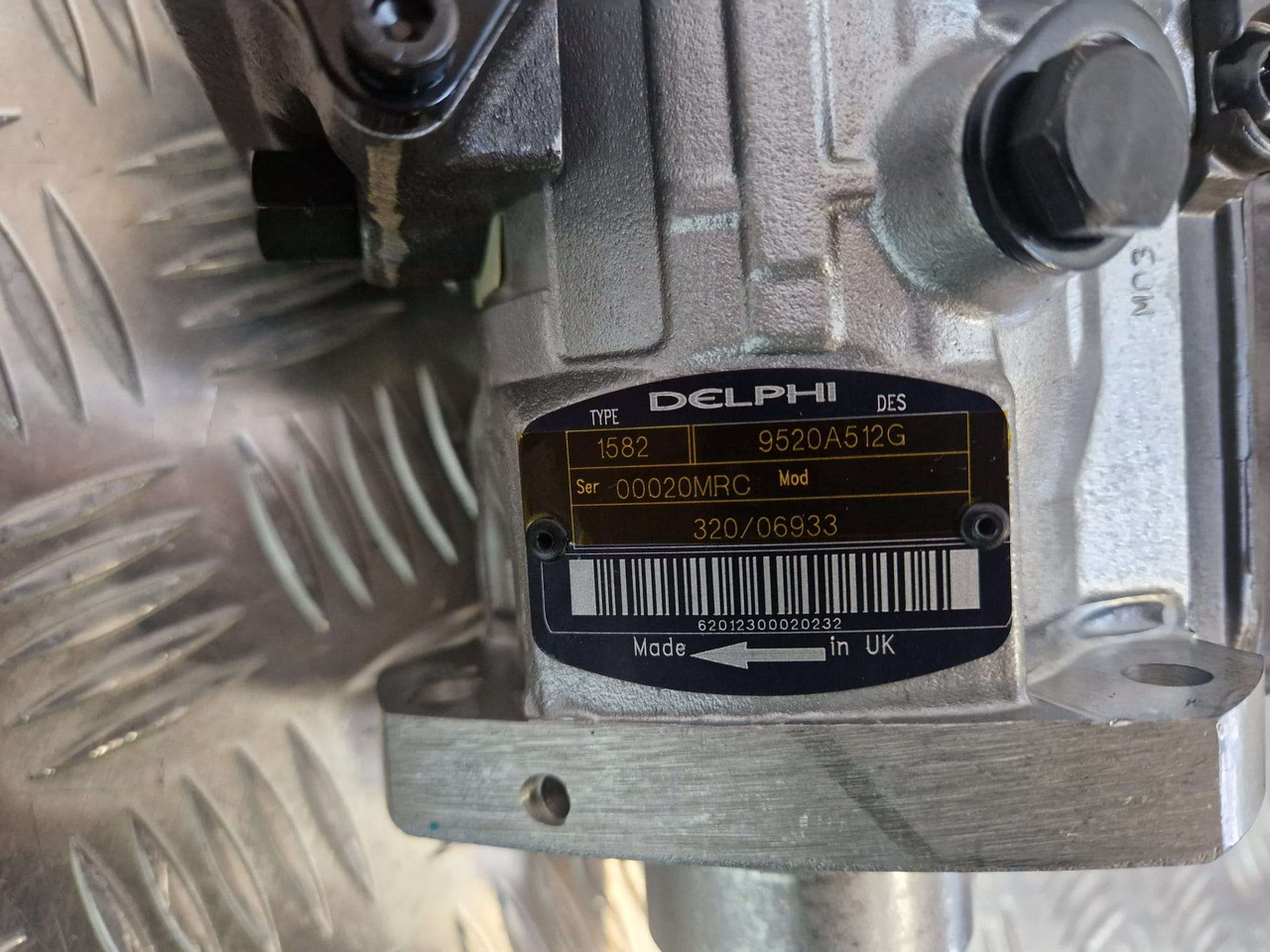 320/06933 12V injection pump 9520A512G Delphi - Motor a diely pre Stavebné stroje: obrázok 3 320/06933 12V injection pump 9520A512G Delphi - Motor a diely pre Stavebné stroje: obrázok 3