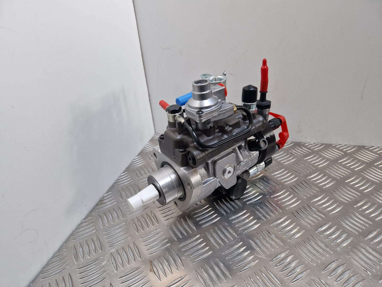 320/06934 12v Injection pump 9520A294G Delphi - Motor a diely pre Stavebné stroje: obrázok 3 320/06934 12v Injection pump 9520A294G Delphi - Motor a diely pre Stavebné stroje: obrázok 3