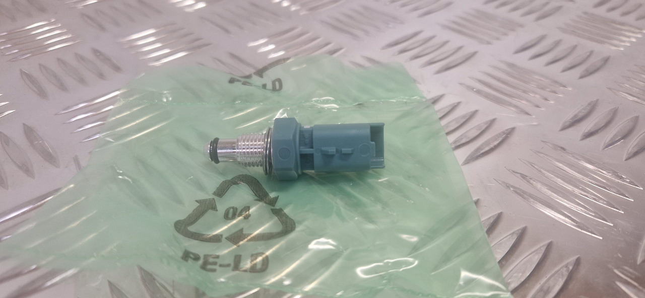 Delphi CR Temperature Sensor - Motor a diely pre Stavebné stroje: obrázok 3 Delphi CR Temperature Sensor - Motor a diely pre Stavebné stroje: obrázok 3