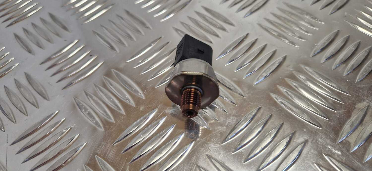 Delphi High Pressure Sensor Common Rail – 28389851-12B1 - Motor a diely pre Stavebné stroje: obrázok 4 Delphi High Pressure Sensor Common Rail – 28389851-12B1 - Motor a diely pre Stavebné stroje: obrázok 4